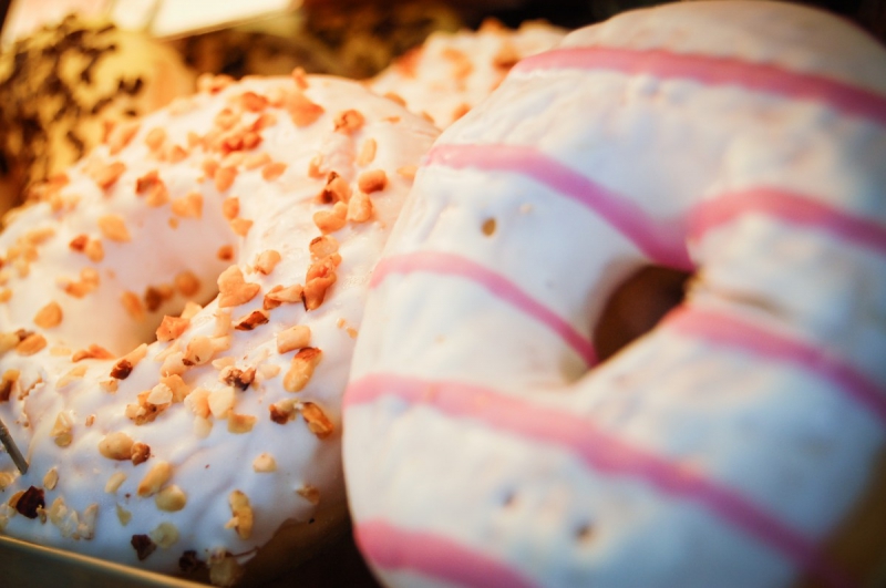 boulangerie-MOULINET-min_donuts_sweets_pastries_pastry_shop_cake_cakes_bakery_eating-987656